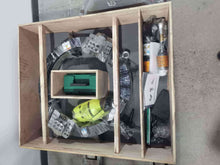 Load image into Gallery viewer, Pneumatic Pipe Cold Cutting And Beveling Machine 30-36"